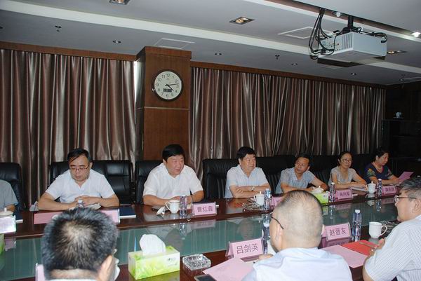 調(diào)整大小 3、總經(jīng)理曹紅普講到：我院與隧道院合作是一個(gè)機(jī)遇，有很好的合作前景。-3.jpg