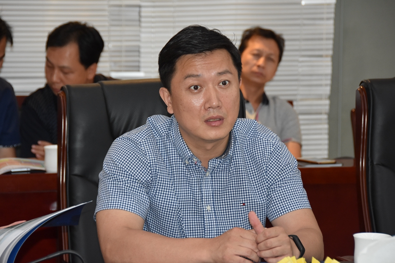 1499738830395031.jpg 西工區(qū)副區(qū)長高輝就綜保區(qū)周圍配套設施提出建議.jpg